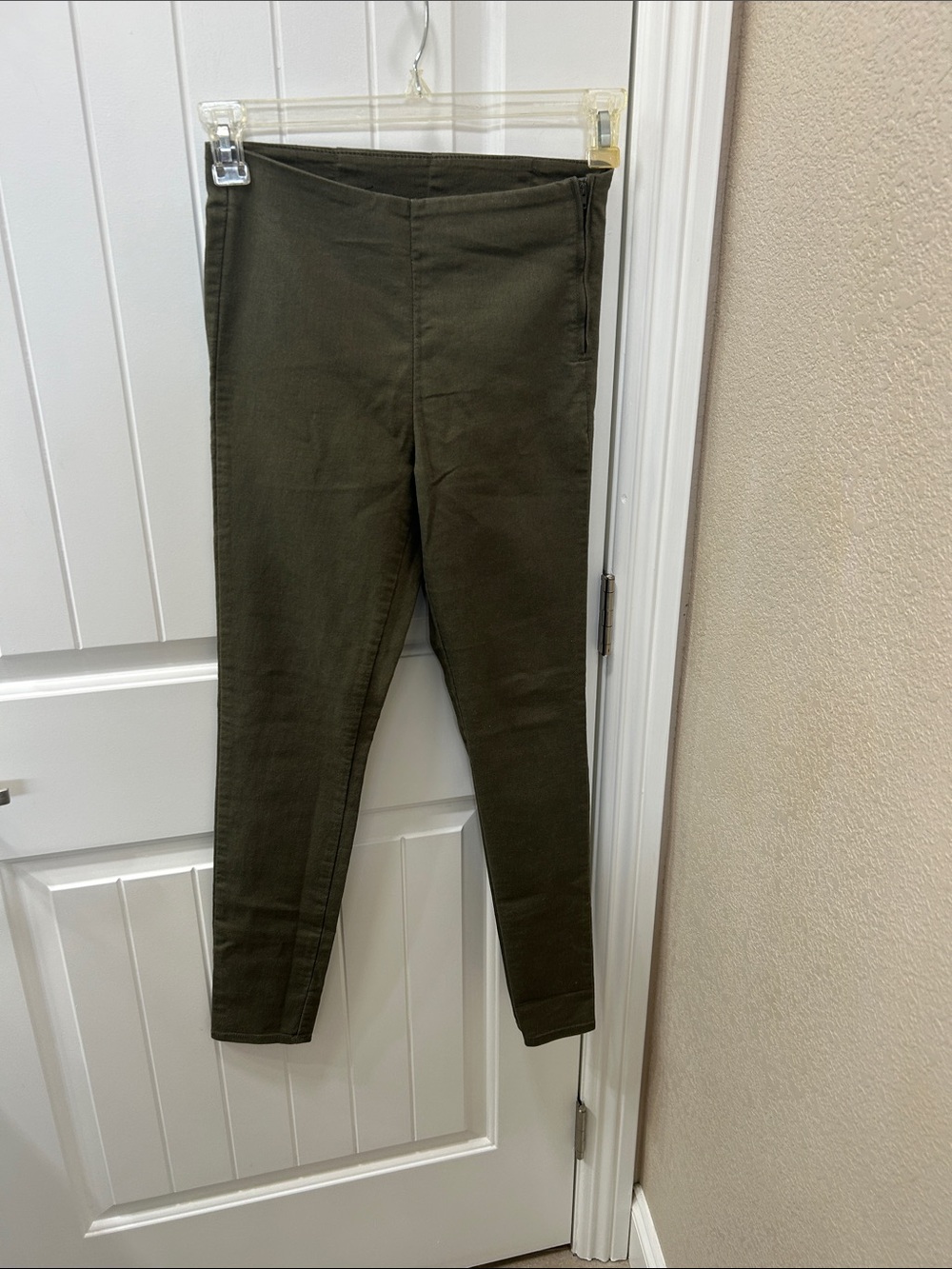 Divided Olive Green Ankle-Length Cropped Jeans